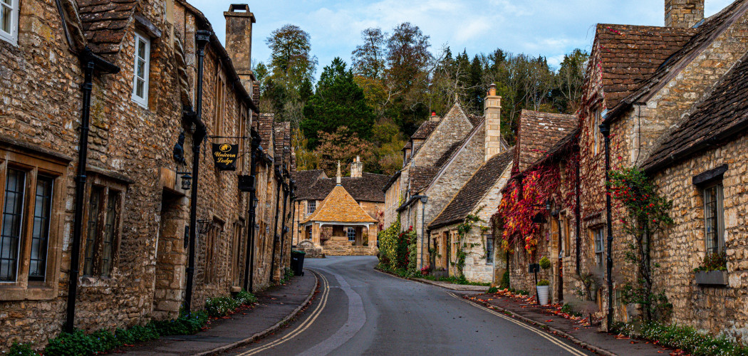 A pretty row of houses in Castle Combe
